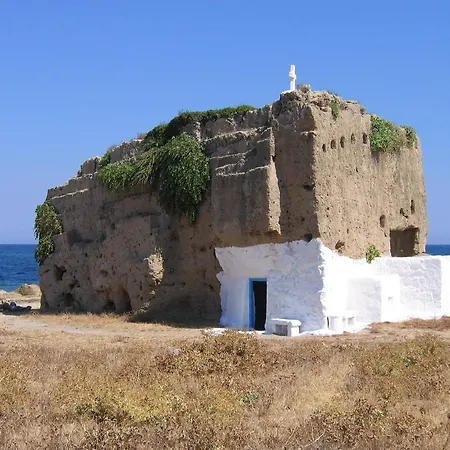 Almyra *
